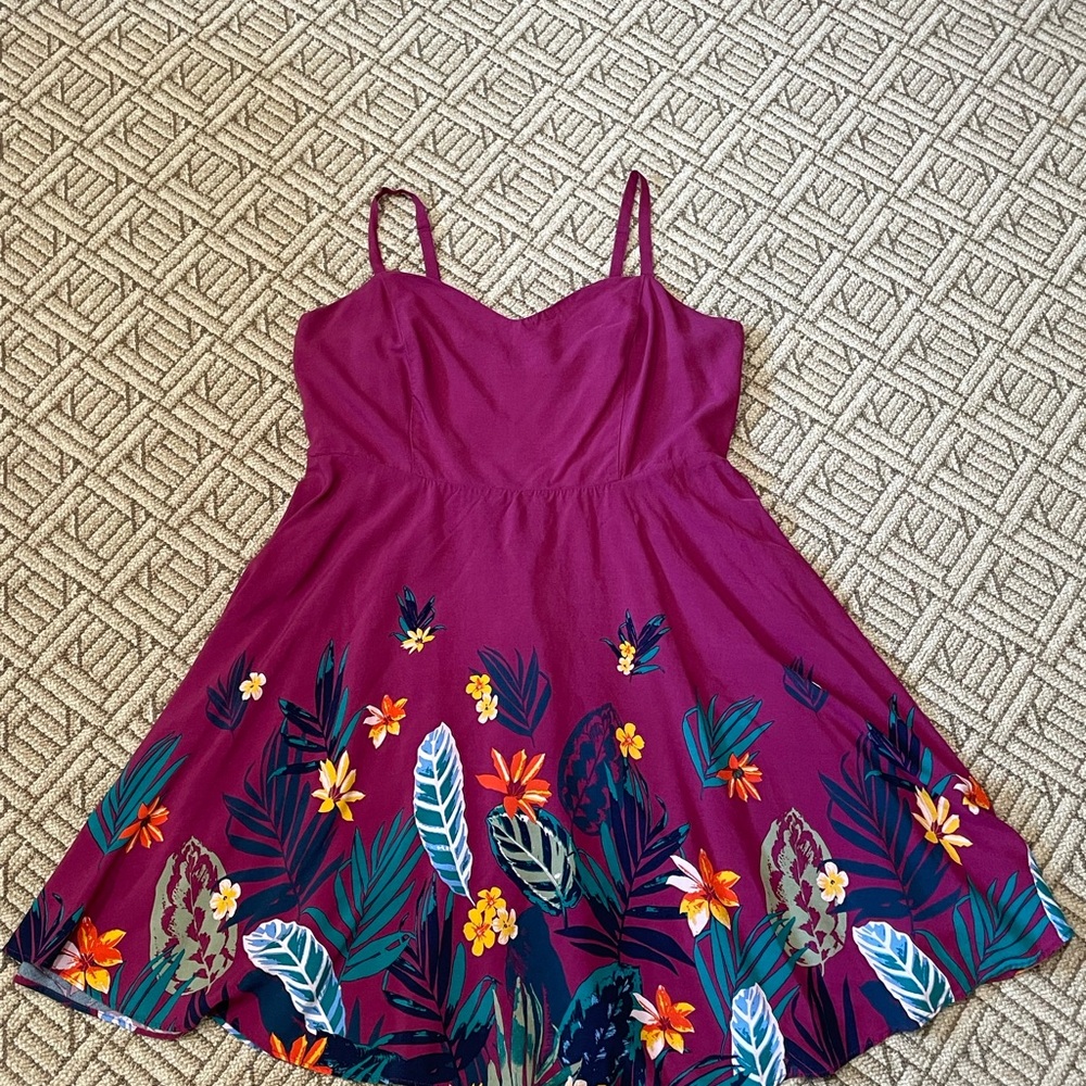 Gorgeous Old Navy XL Summer Cami Dress